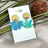 Daisy Dreams - Scallop Dangle Earrings