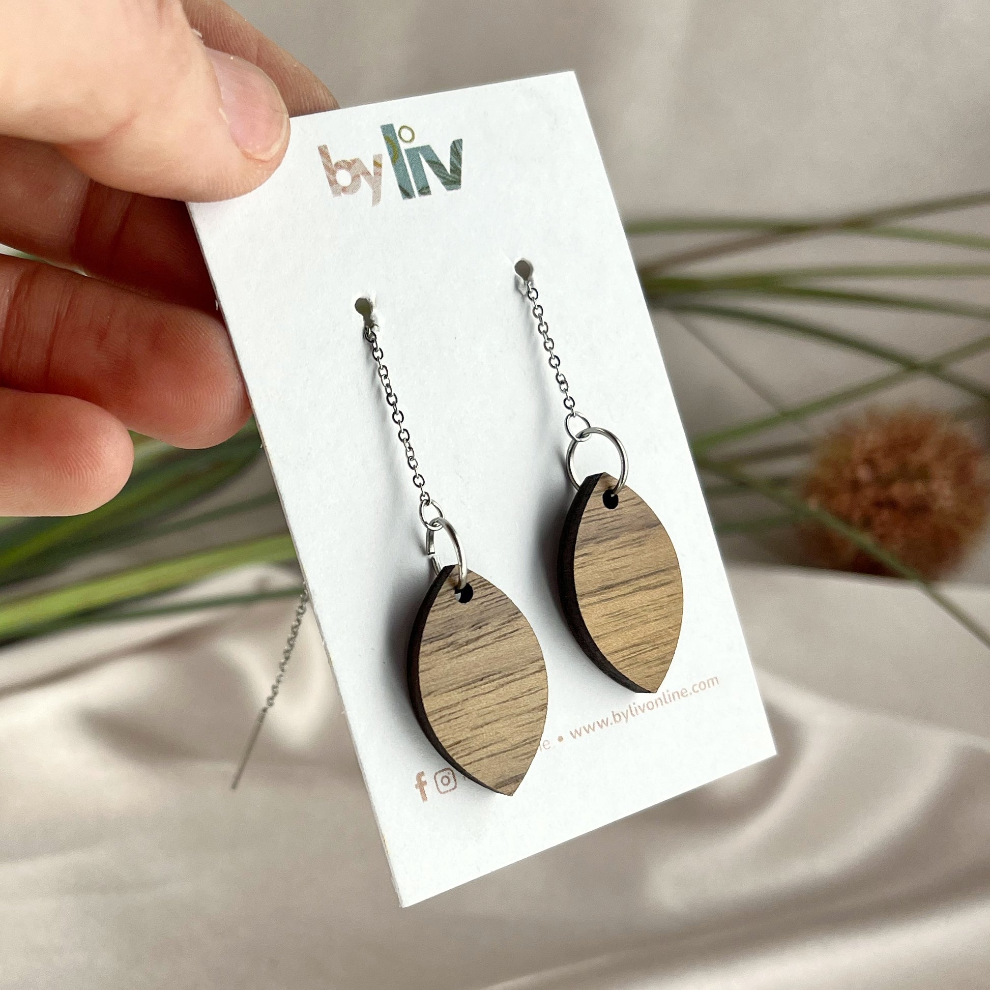 Walnut Thread Earrings