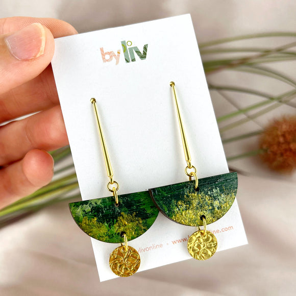 Envy - Scallop Dangle Earrings