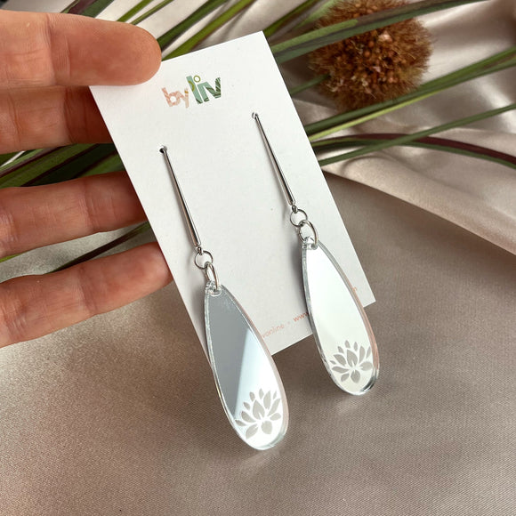 CHOOSE YOUR COLOUR: Lotus flower long drops