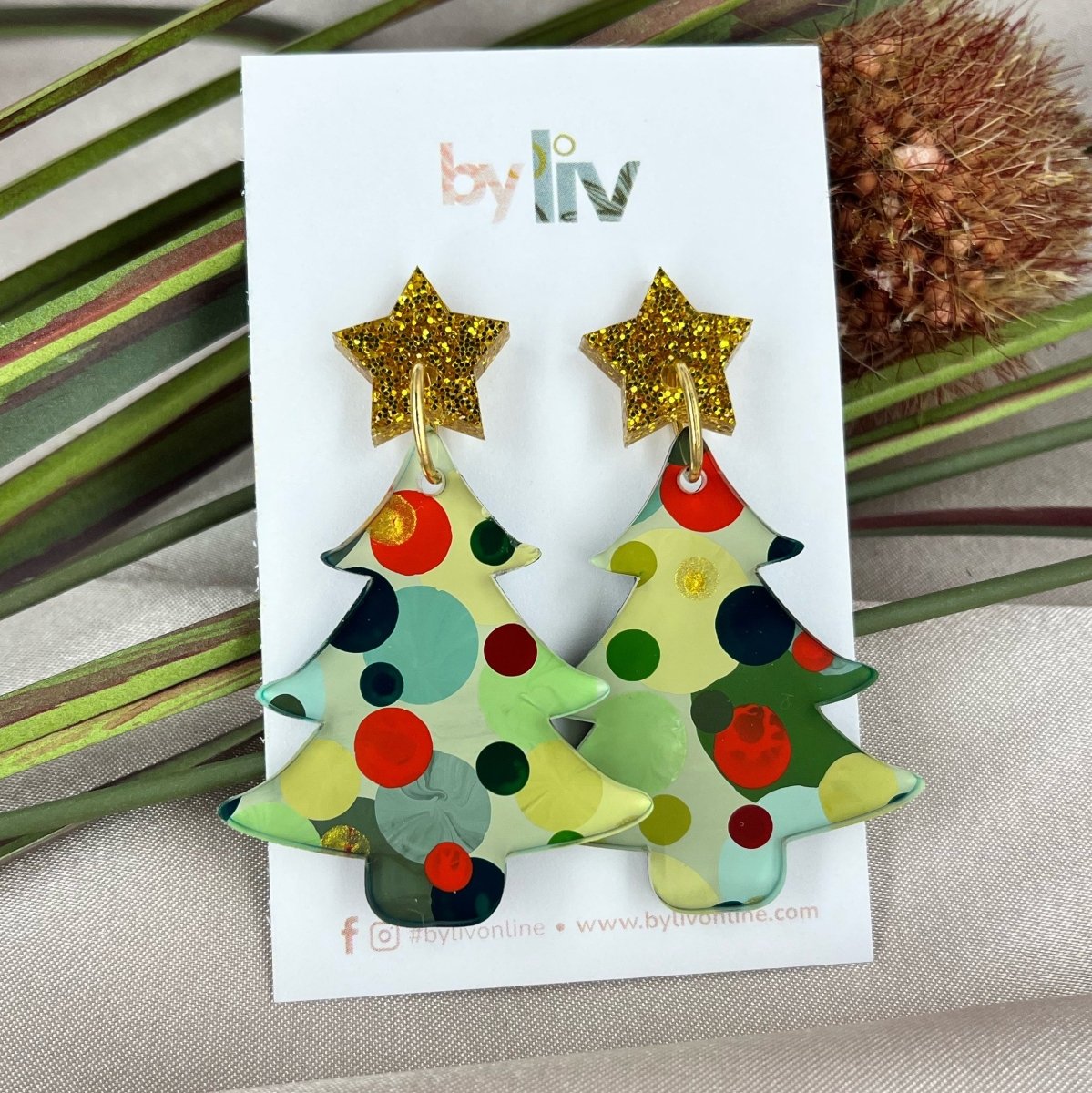 Classic Christmas Tree - By Liv