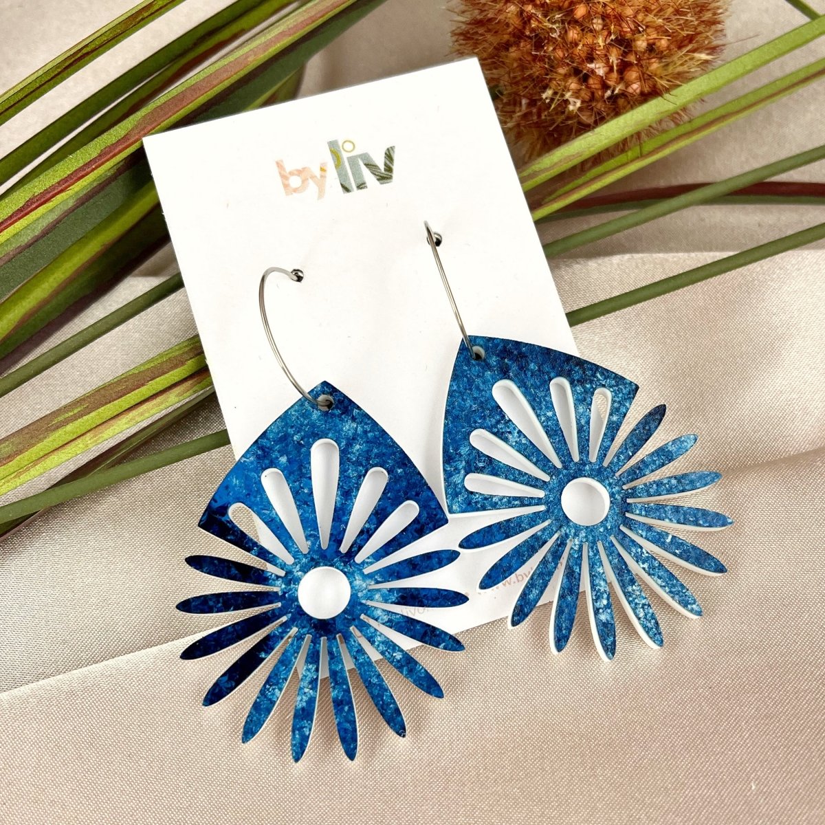 Navy Moods - Burst - By Liv